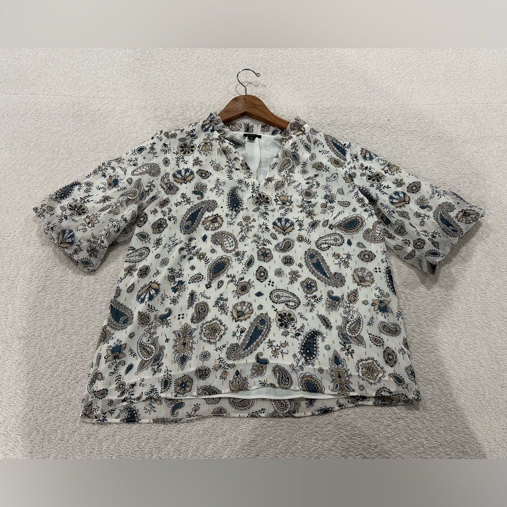 Ann Taylor Women’s Lightweight Blouse Paisley Print Size Medium